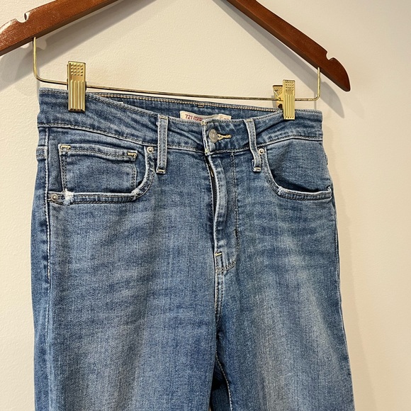Levi’s High-Waist Distressed Skinny Jeans, size 27 - Picture 3 of 6
